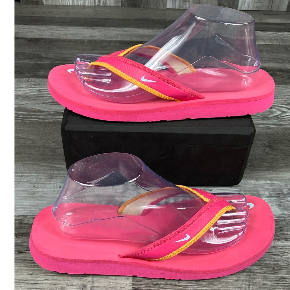 Nike Womens Pink Yellow Floral Sole Flip Flop Sandals Size 9 W9